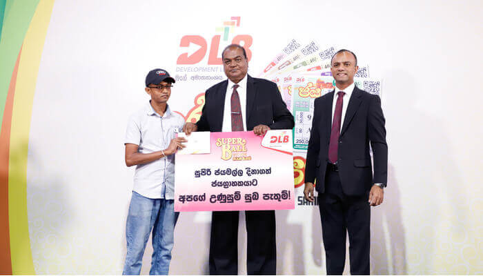 සංවර්ධන ලොතරැයි මණ්ඩලය එක පෙළට බිහිකළ තවත් කෝටිපතියන් හා ලක්ෂපතියන් 47 දෙනෙක්ට  දෝත පුරා තෑගි !